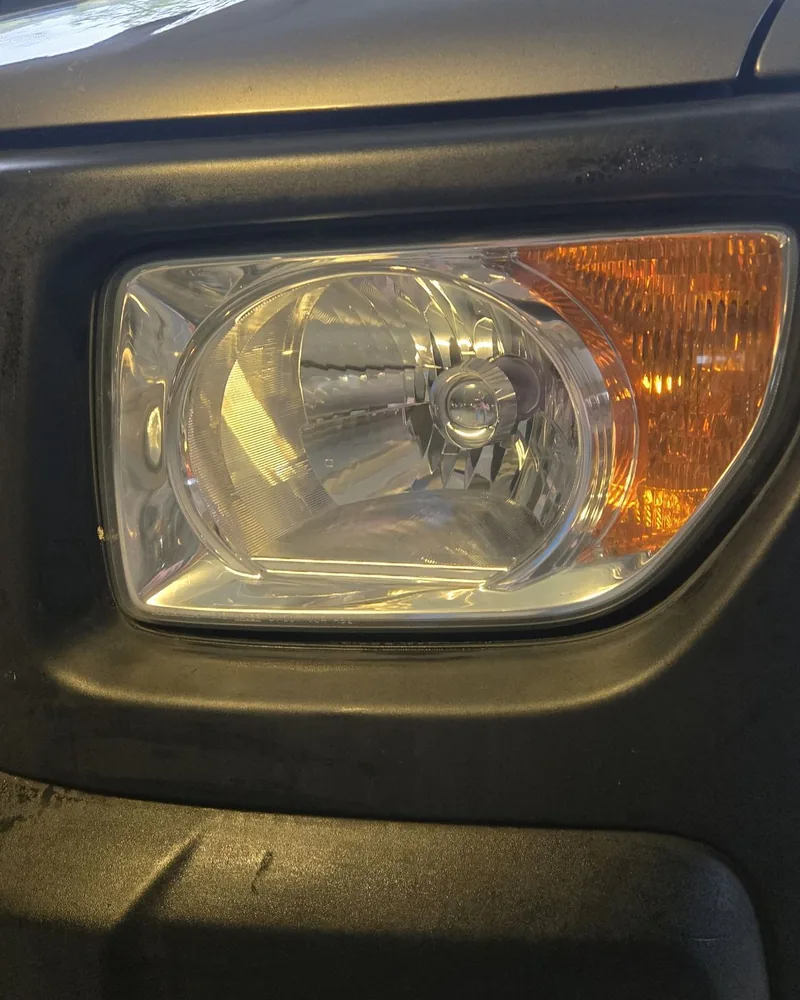 2007 Honda Element headlight after restoration